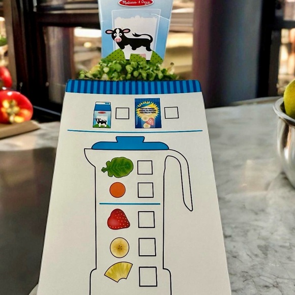 Melissa & Doug Smoothie Maker, Working Pretend Play Blender Set with Toy Food. - Picture 3 of 11